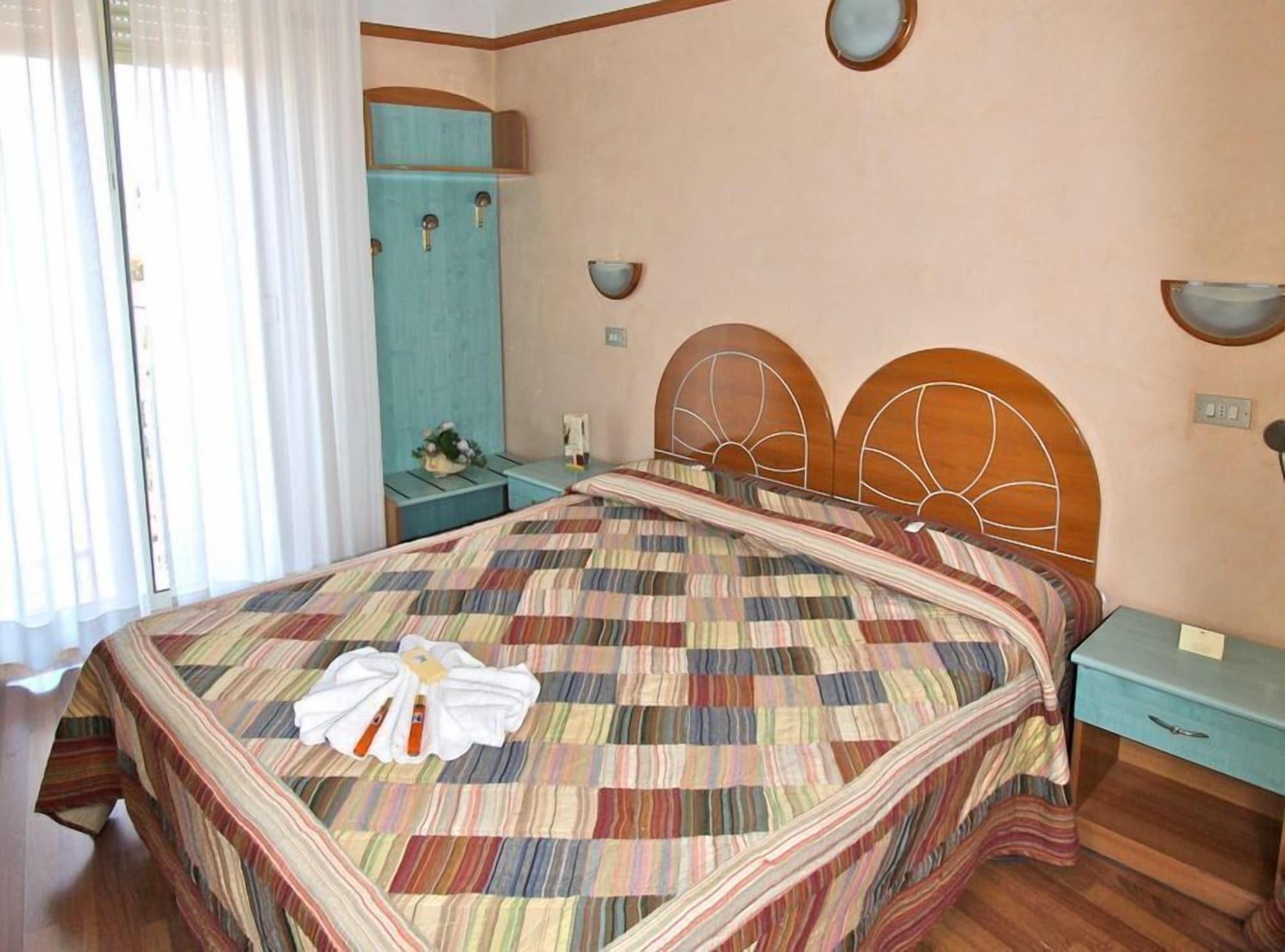 Hotel Britannia Rimini Marina Centro المظهر الخارجي الصورة